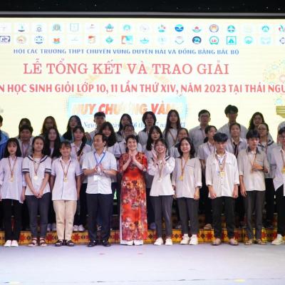 66/66 học sinh Trường THPT chuyên Lê Hồng Phong Nam Định đạt giải trong cuộc thi chọn HSG các trường THPT chuyên cụm Duyên hải và Đồng bằng Bắc Bộ